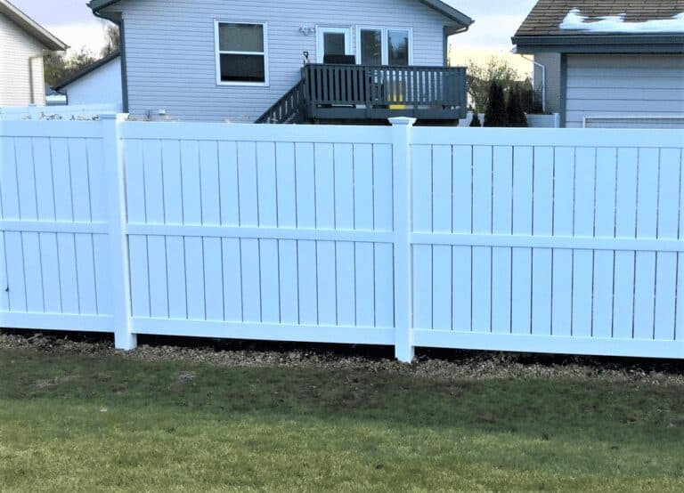 vinyl fencing calgary