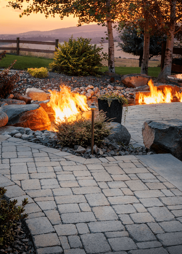 Backyard fireplaces make your outdoor spaces complete